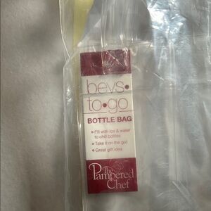 Wine Bag The Pampered Chef Bevs-to-Go Bottle Bag